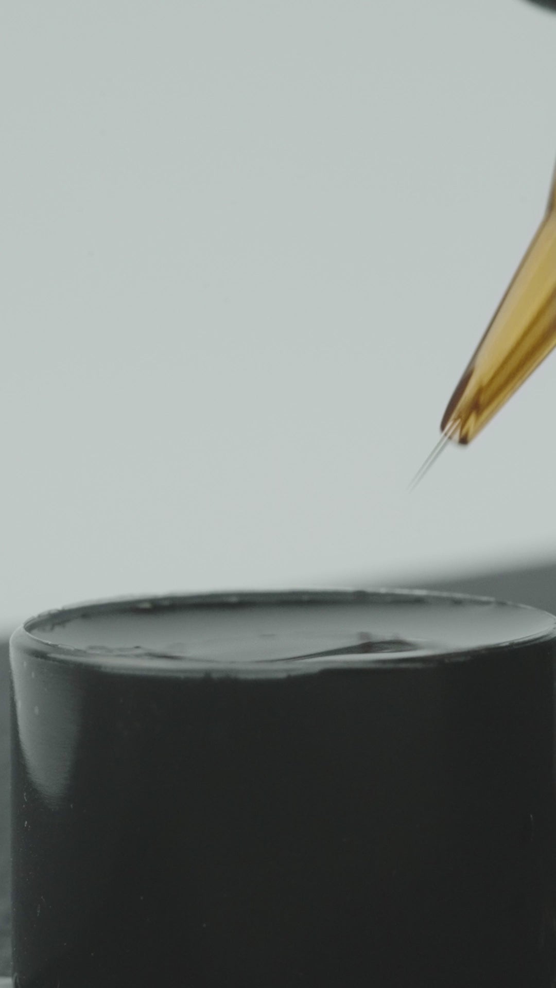 Kwadron Liner (Bugpin 0.30/.25mm)